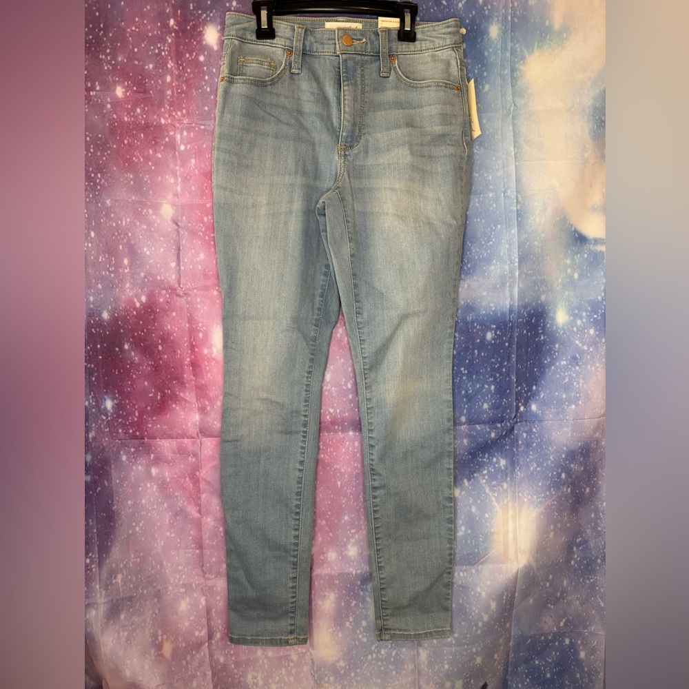 New women’s high rise skinny jeans 🛍